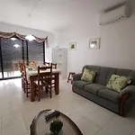 South Apartment *