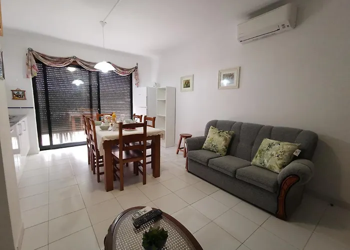 South Διαμέρισμα *